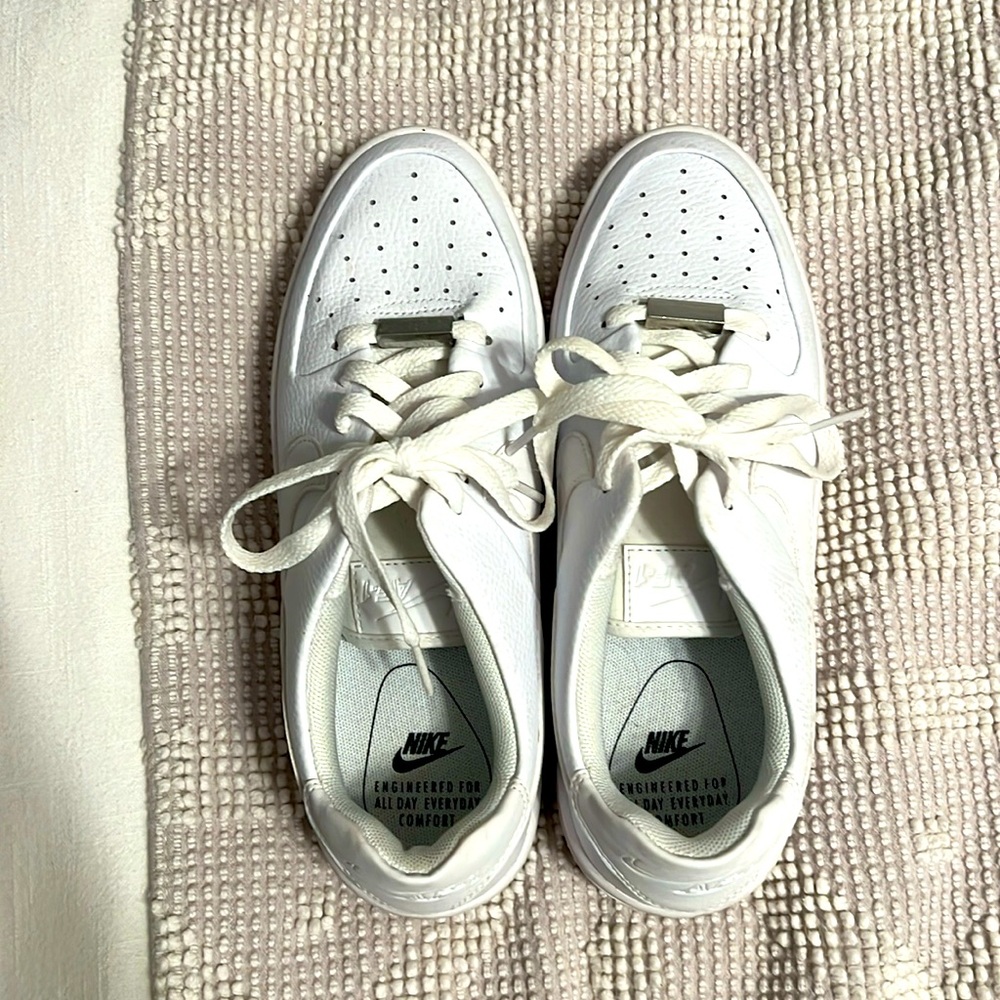 Women’s Nike AF1 shoes